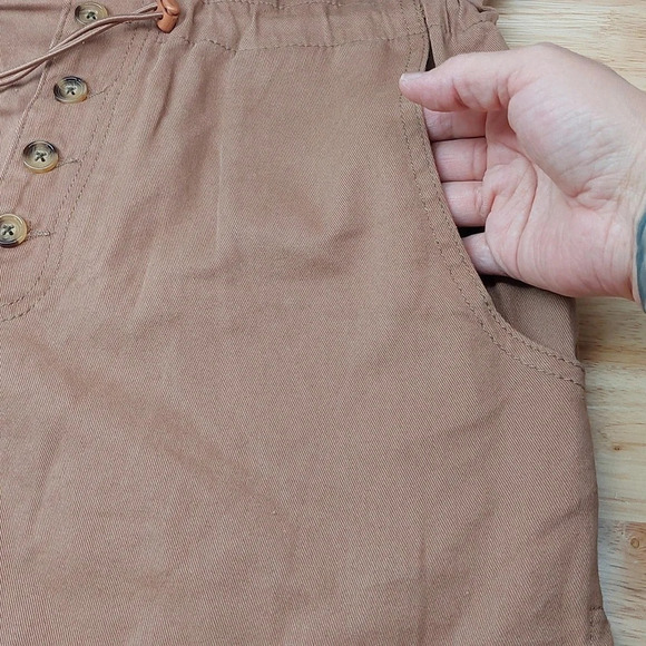 BDG Urban Outfitters Paperbag shorts High Rise Brown size Medium - Picture 4 of 7